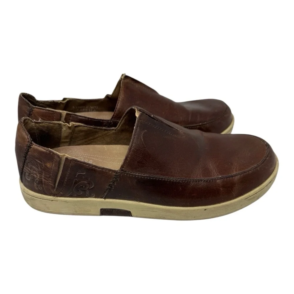 OluKai 🔥Kama'aina‎ 🤑Classic Slip-On Loafer Tooled Leather 9 Shoes Rare Sample